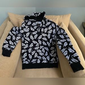 Nike Men Hooded Sweatshirt - size XS